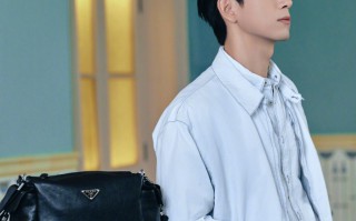 李现宁造型尽显松弛质感